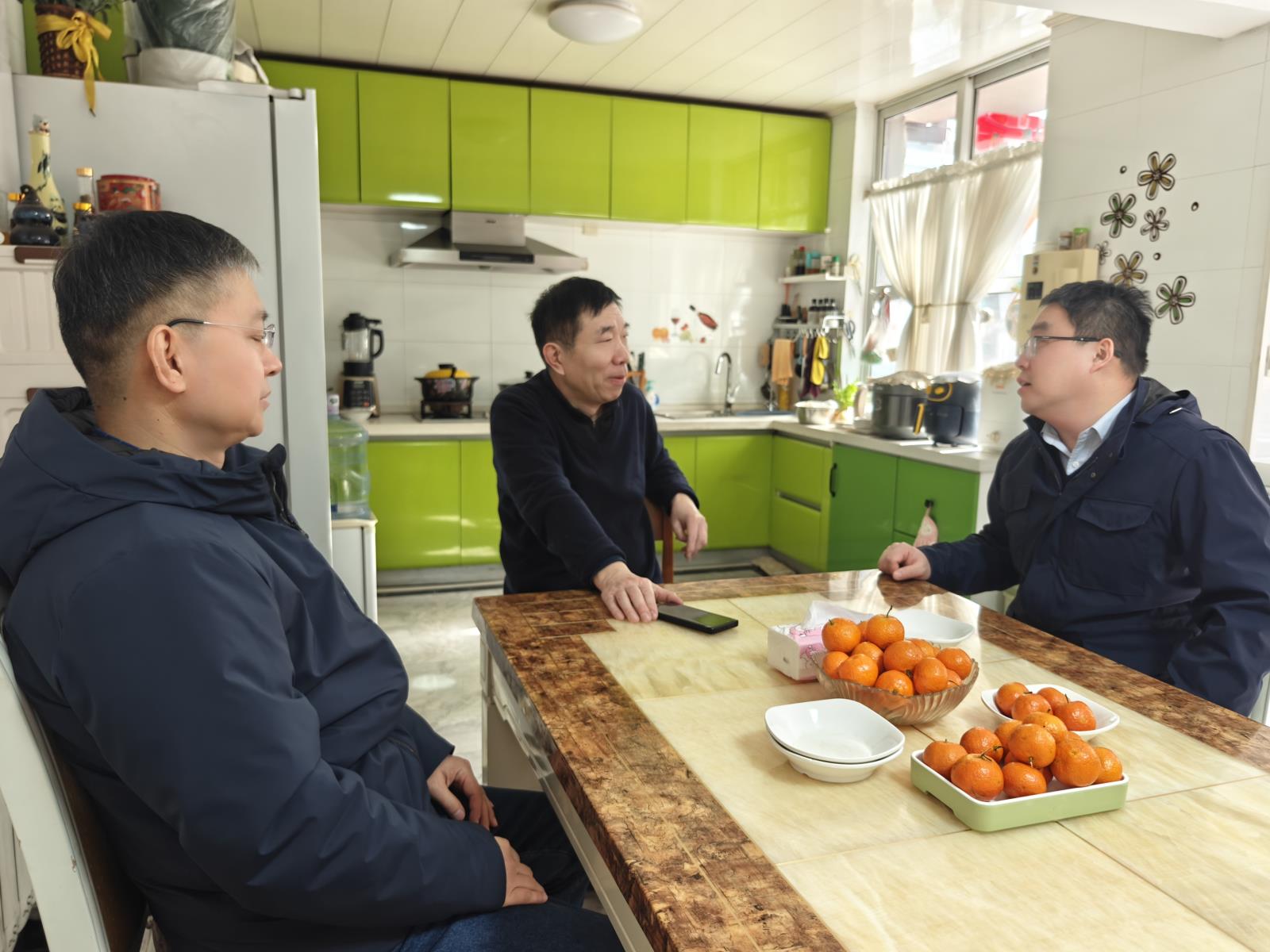 致敬芳华 赓续温情——市疾控中心春节前夕走访慰问离退休老干部2.jpg